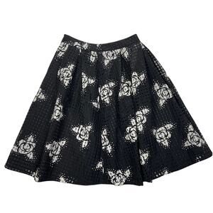 NWT Lush Black and White Floral Print Skirt Size Small MSRP$54